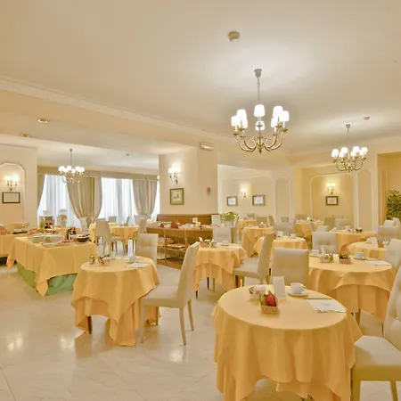 Napoleon 4* רומא