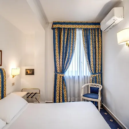 나폴레옹 호텔 로마