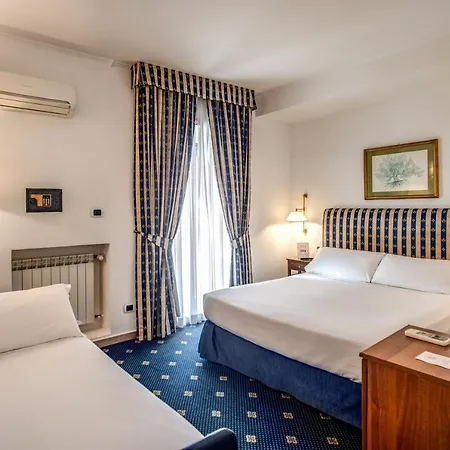 Napoleon 4* Rome
