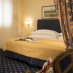 Napoleon Hotel 4*