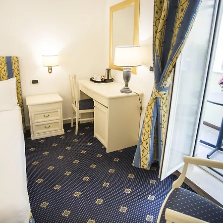 Hotel Napoleon Rome