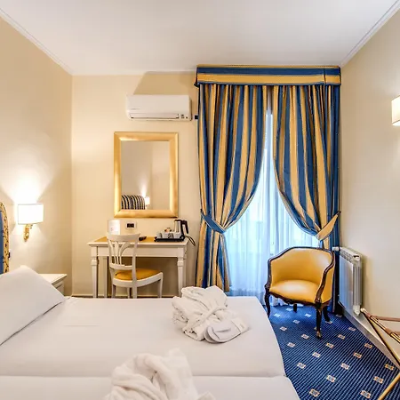 Hotel Napoleon 4*