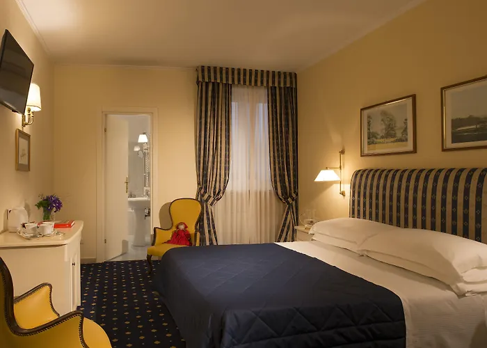 Hotell Napoleon 4*